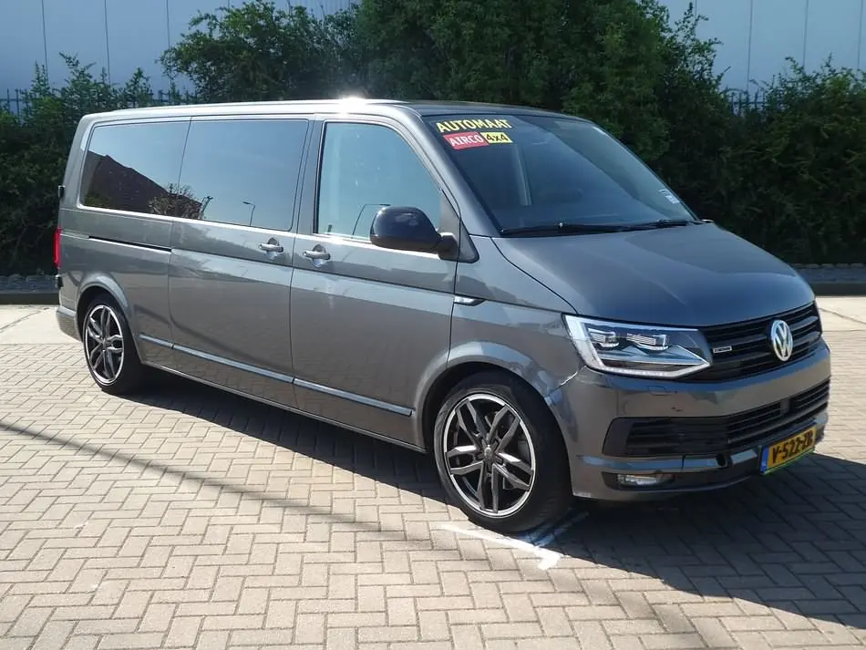Volkswagen Caravelle Caravelle 2.0 TDI BMT LWB Trendline 1