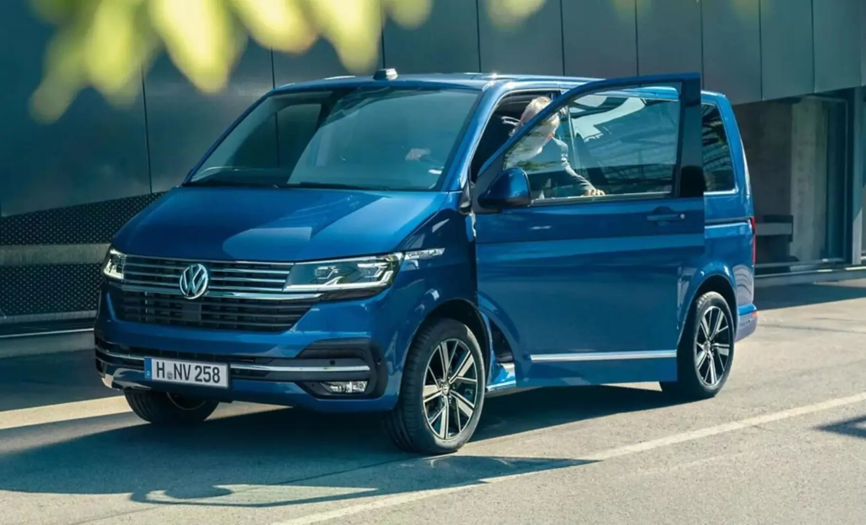 Volkswagen Caravelle Caravelle 2.0 TDI Uzun Highline DSG 4Motion 0