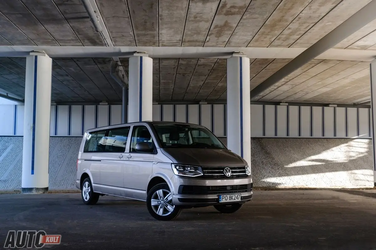 Volkswagen Caravelle Caravelle 2.0 TDI BMT LWB Comfortline 5