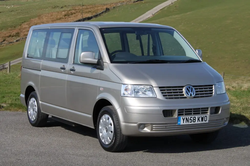 Volkswagen Caravelle Caravelle 2.5 TDI LWB Comfortline 5