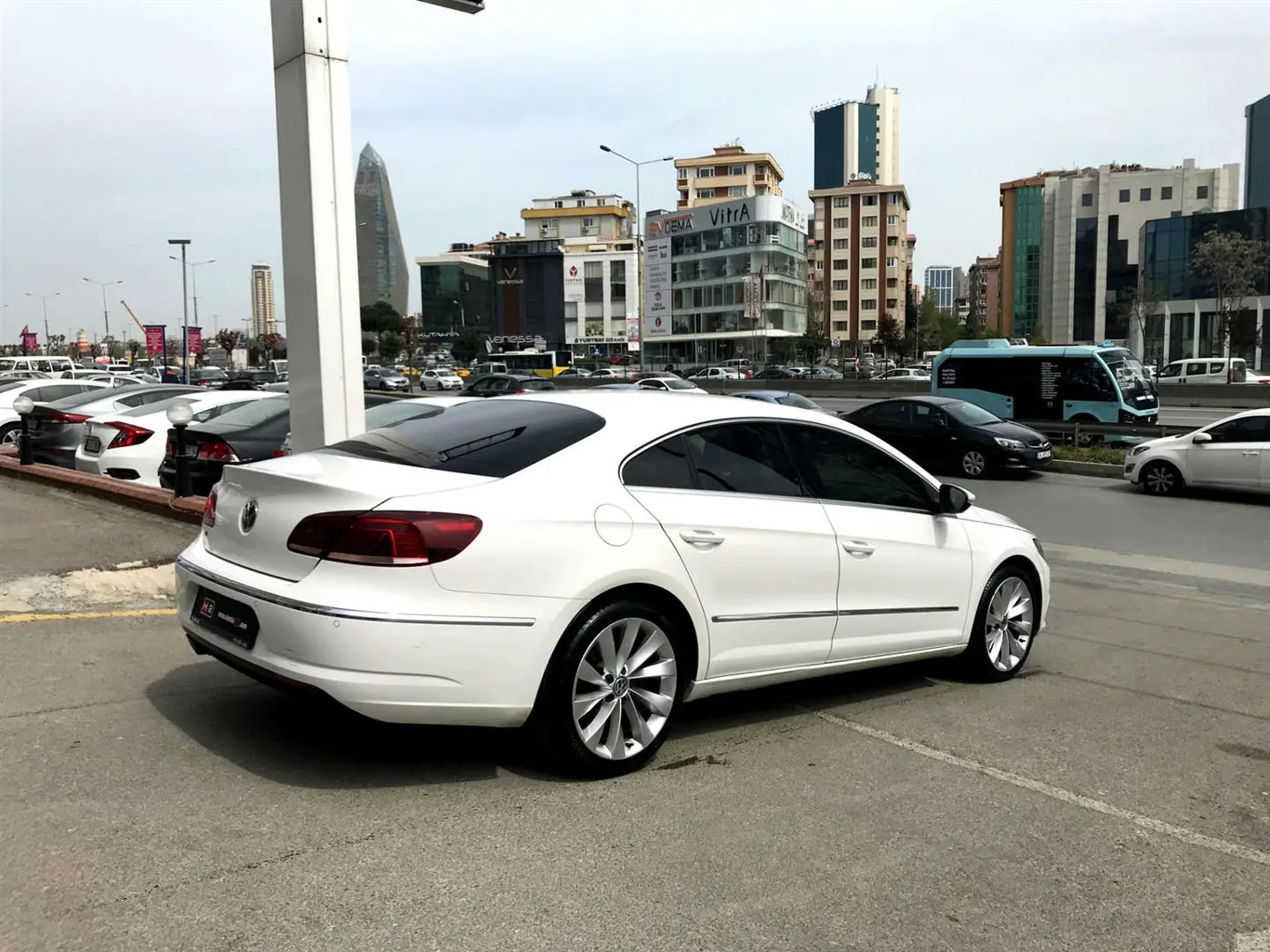 Volkswagen  CC 1.4 TSI BMT Sportline DSG 4