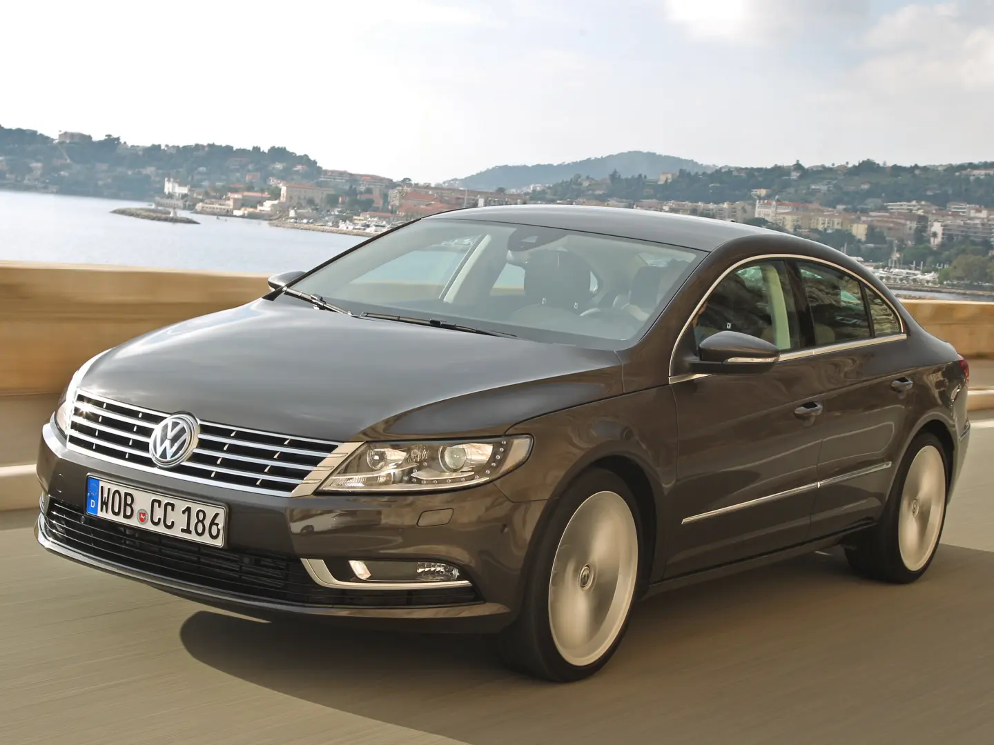 Volkswagen  CC 2.0 TDI BMT DSG 4