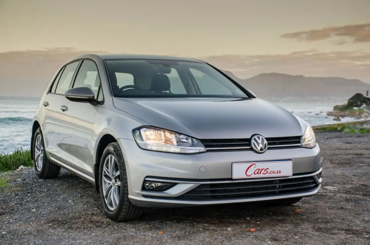 Volkswagen Golf Golf 1.0 TSI BMT Comfortline 6