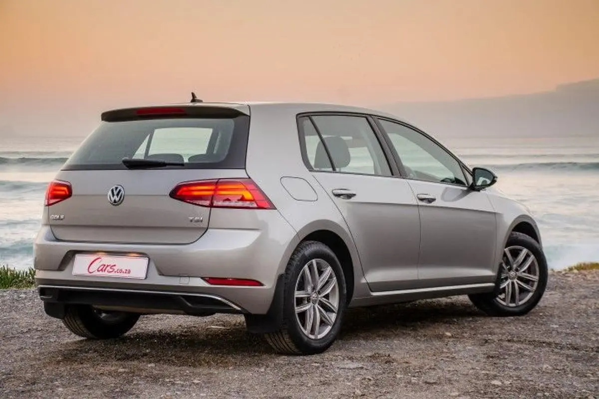 Volkswagen Golf Golf 1.6 TDI BMT Comfortline 2