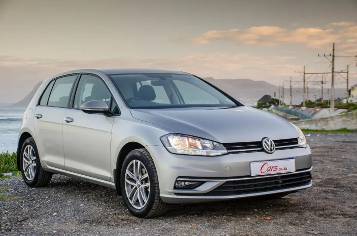 Volkswagen Golf Golf 1.0 TSI BMT Comfortline 2
