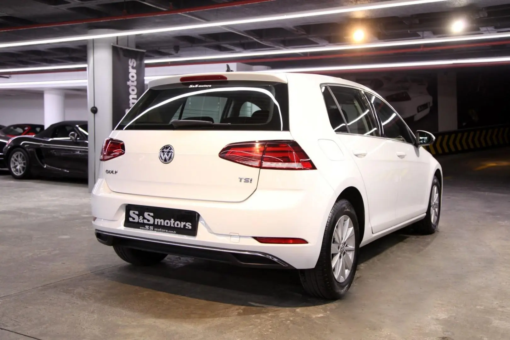 Volkswagen Golf Golf 1.0 TSI Midline Plus 5