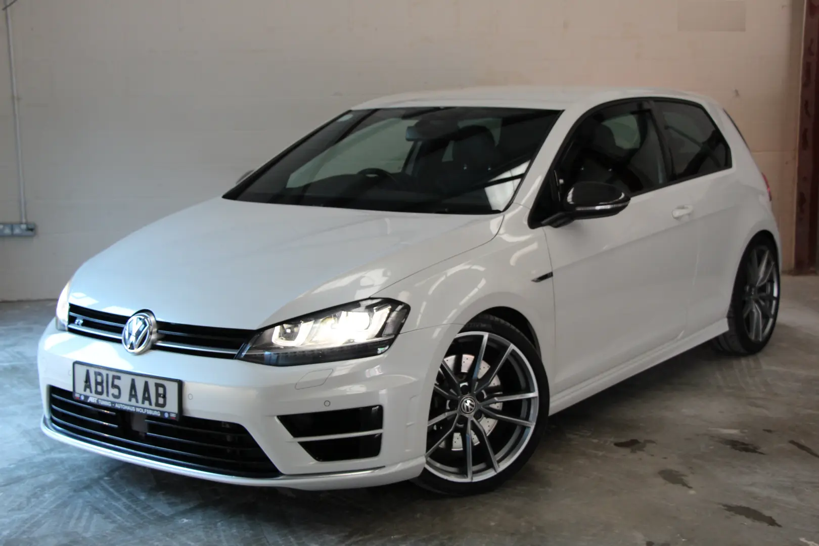 Volkswagen Golf Golf R 2.0 TSI BMT DSG 0