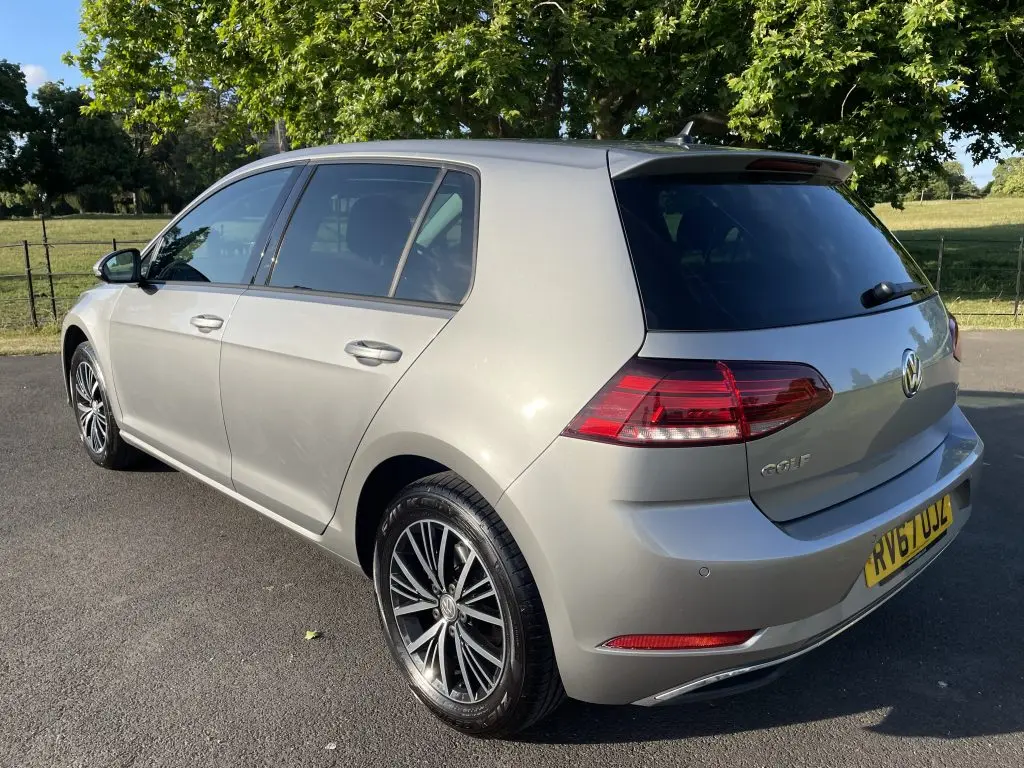 Volkswagen Golf Golf 1.4 TSI Tour 6