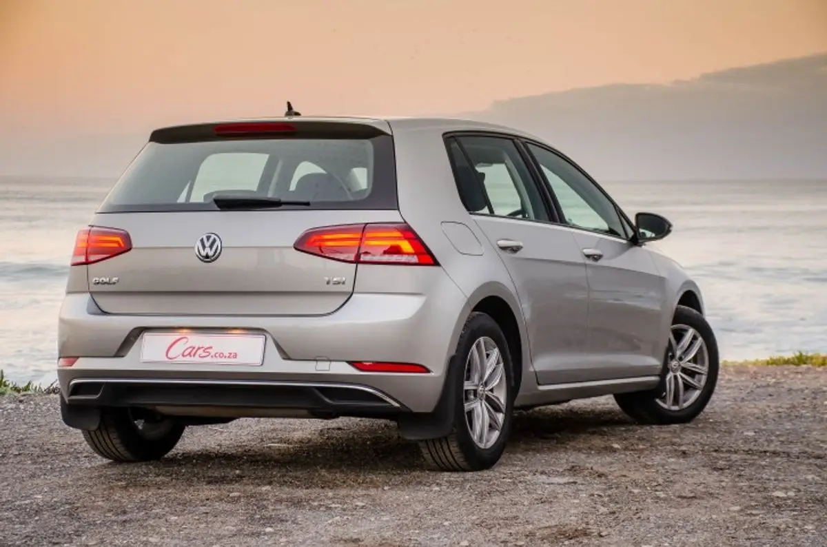 Volkswagen Golf Golf 1.0 TSI BMT Comfortline 2