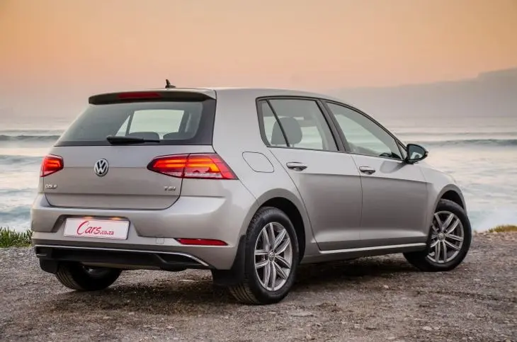 Volkswagen Golf Golf 1.4 TSI BMT Comfortline 4