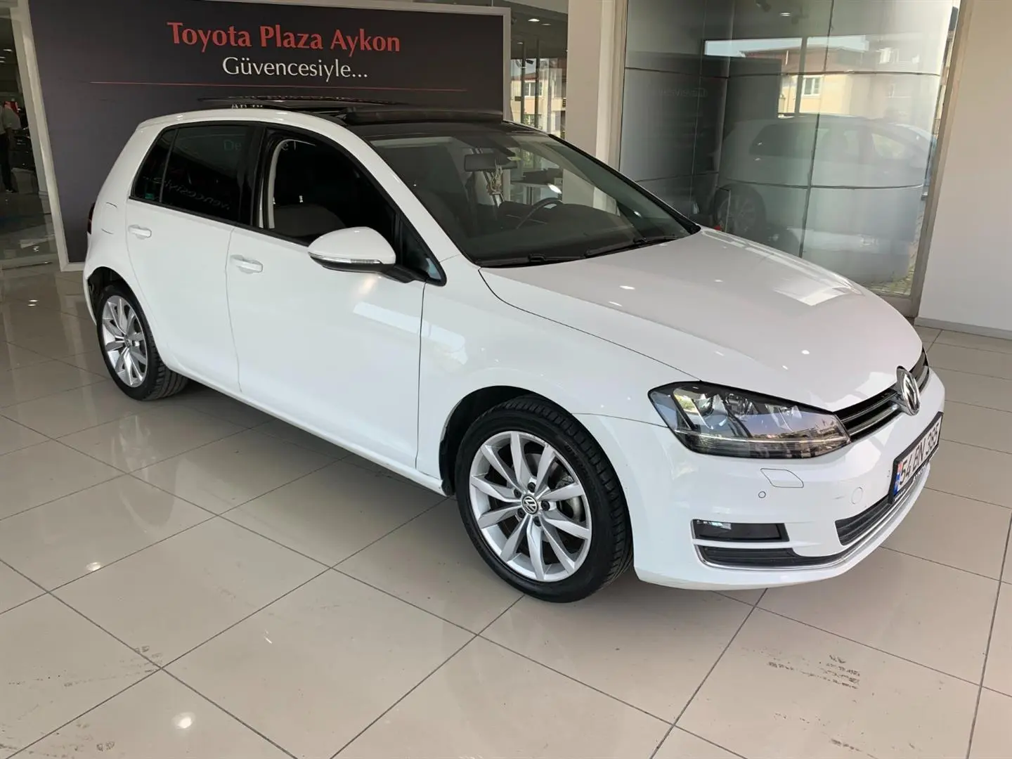 Volkswagen Golf Golf 1.4 TSI BMT Highline DSG 3