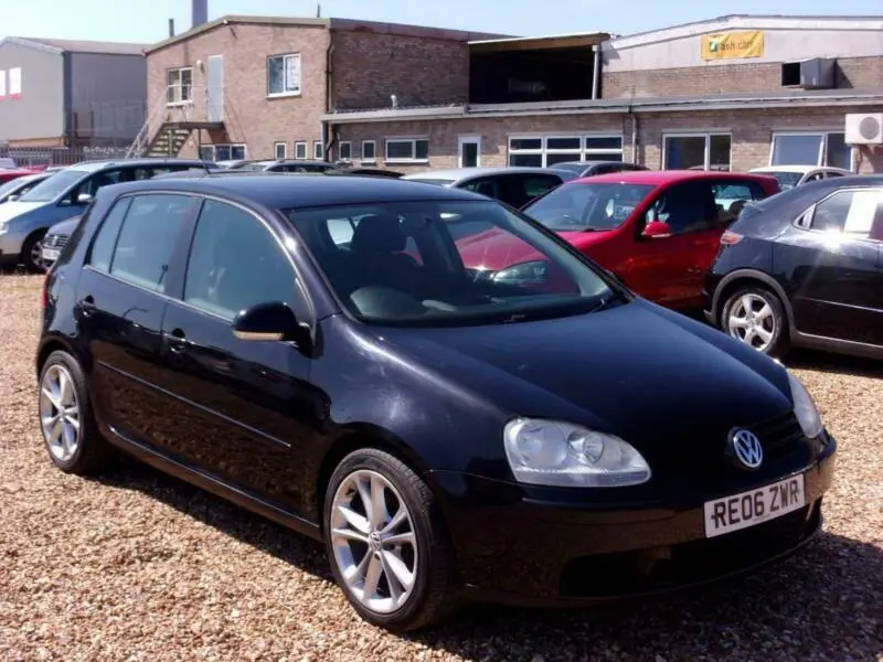 Volkswagen Golf Golf 1.4 TSI Tour 6
