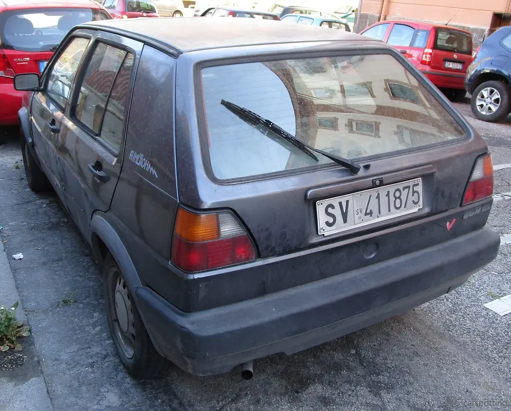 Volkswagen Golf Golf 1.6 D GL 5