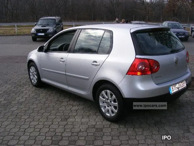 Volkswagen Golf Golf 1.6 FSI Comfortline Tiptronic 1