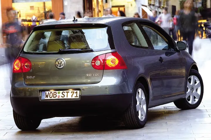 Volkswagen Golf Golf 1.6 FSI Comfortline Tiptronic 2