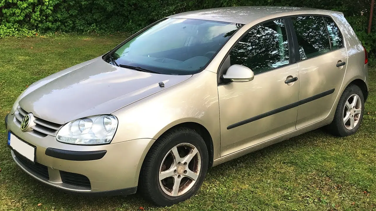 Volkswagen Golf Golf 1.6 FSI Goal 6