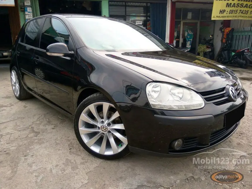Volkswagen Golf Golf 1.6 FSI Primeline 2