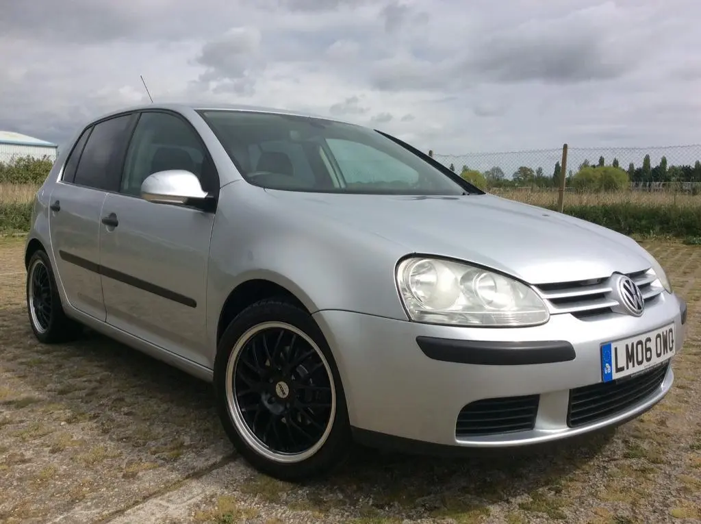 Volkswagen Golf Golf 1.6 FSI Primeline 4