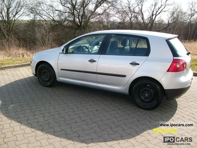 Volkswagen Golf Golf 1.6 FSI Primeline 4