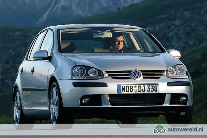 Volkswagen Golf Golf 1.6 FSI Sportline 3