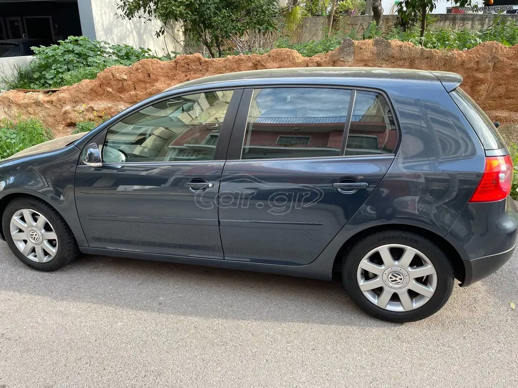 Volkswagen Golf Golf 1.6 FSI Sportline Tiptronic 4