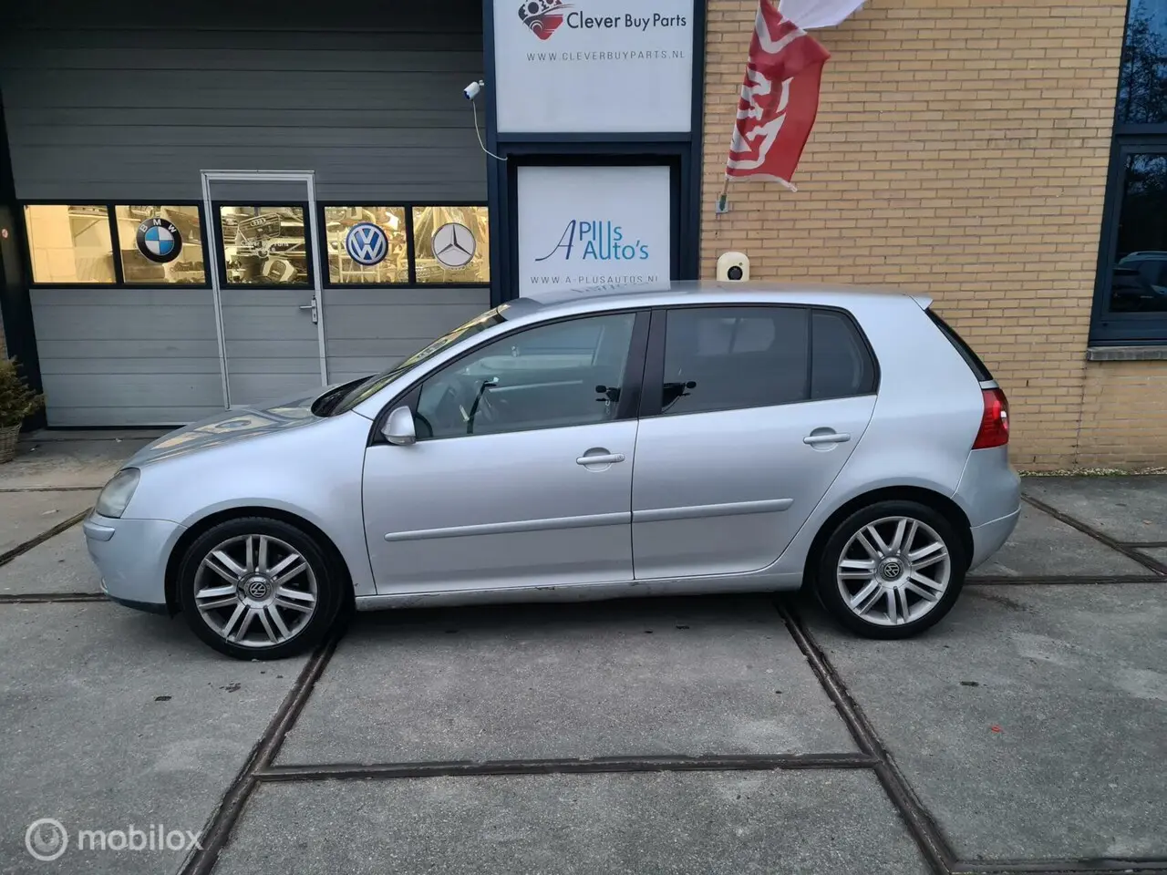 Volkswagen Golf Golf 1.6 FSI Sportline Tiptronic 1