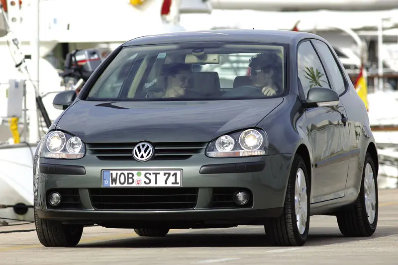 Volkswagen Golf Golf 1.6 FSI Tour Tiptronic 5