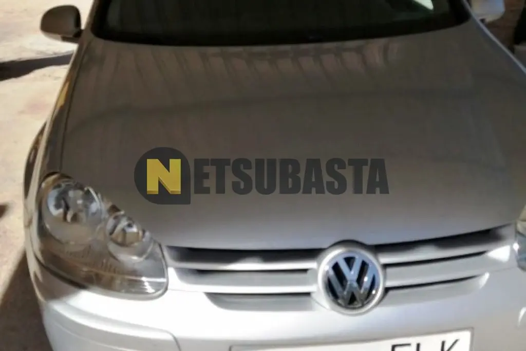 Volkswagen Golf Golf 1.6 FSI Tour Tiptronic 6