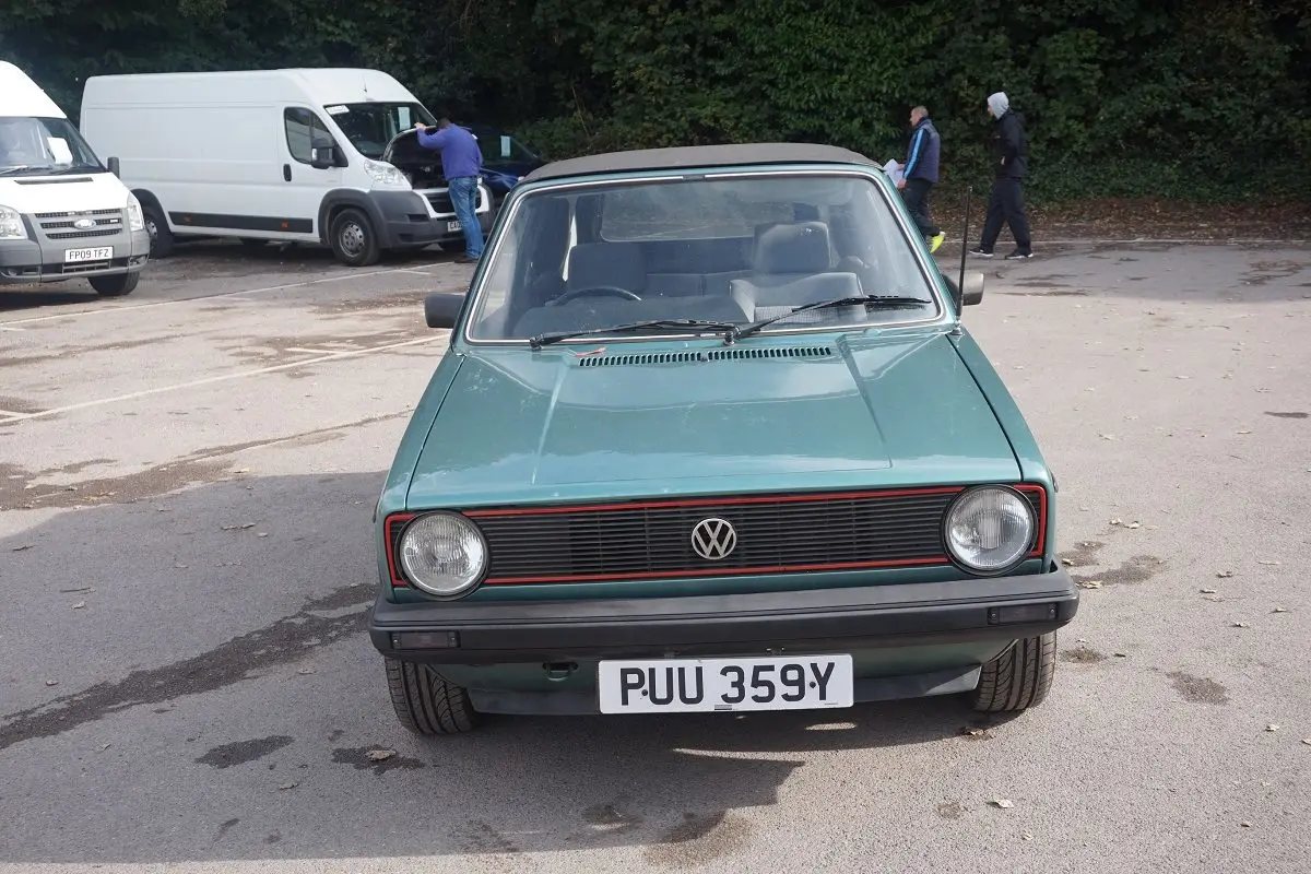 Volkswagen Golf Golf 1.6 GL 6