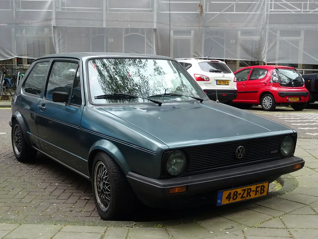 Volkswagen Golf Golf 1.6 GL 4