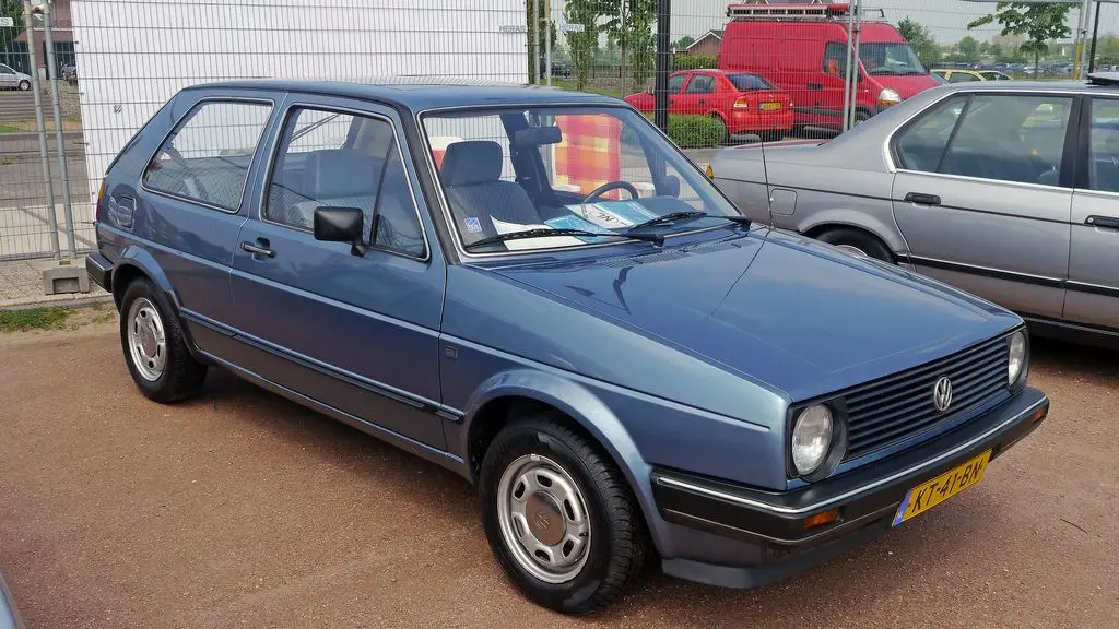 Volkswagen Golf Golf 1.6 GL 6