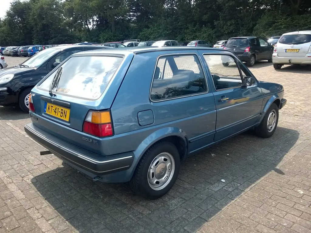 Volkswagen Golf Golf 1.6 GL 1