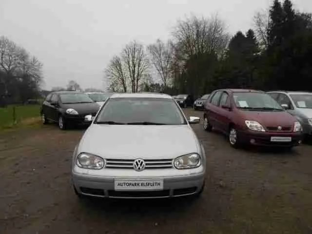Volkswagen Golf Golf 1.6 Highline 6