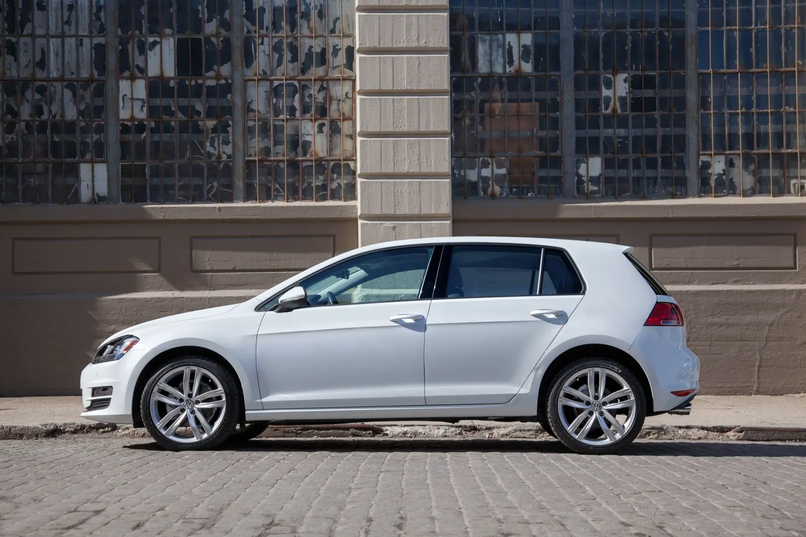 Volkswagen Golf Golf 1.6 TDI BMT Comfortline 6