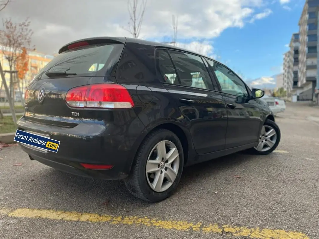 Volkswagen Golf Golf 1.6 TDI Comfortline DSG 4