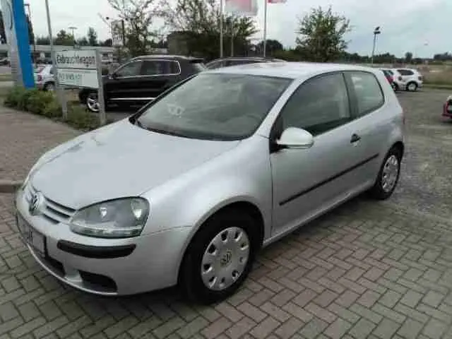 Volkswagen Golf Golf 1.6 Trendline 6