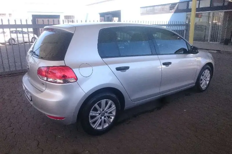 Volkswagen Golf Golf 1.6 Trendline DSG 5