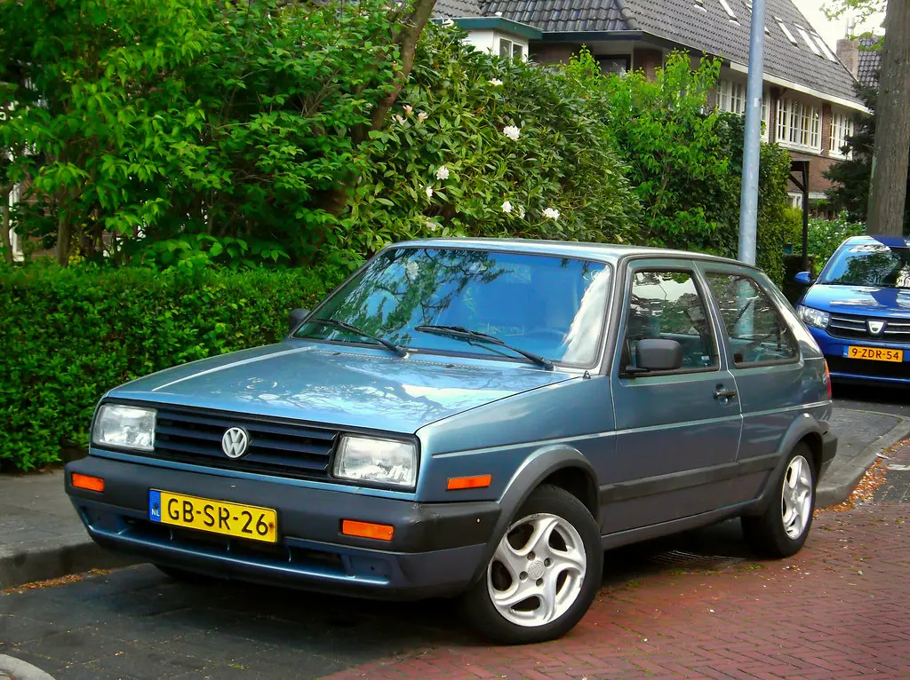 Volkswagen Golf Golf 1.8 GL 2