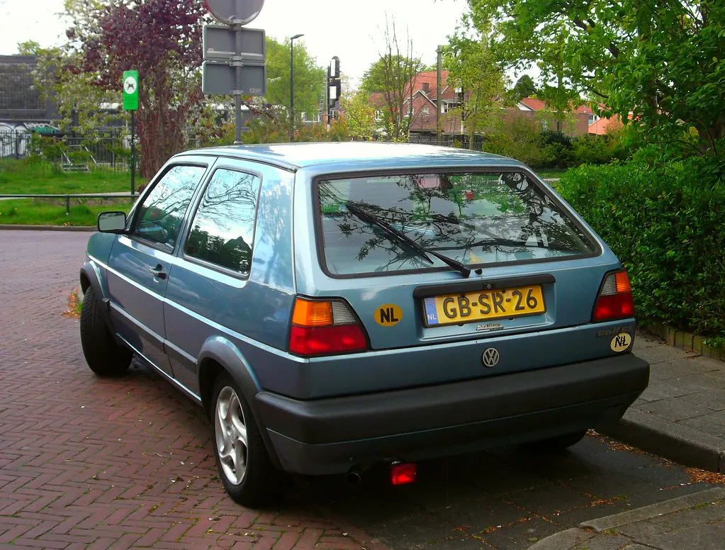 Volkswagen Golf Golf 1.8 GL 4