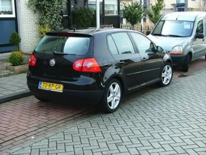 Volkswagen Golf Golf 2.0 FSI Sportline 4