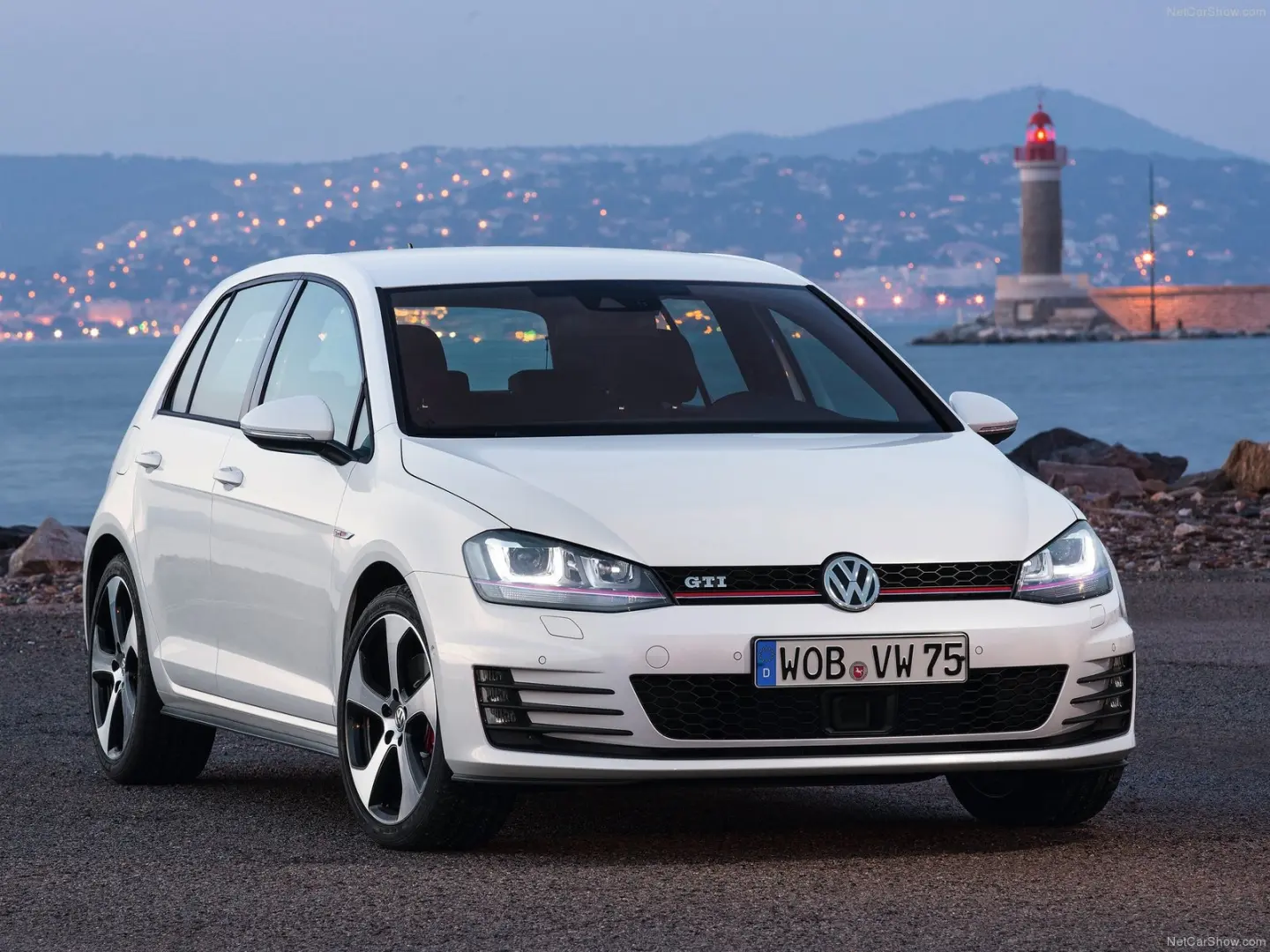 Volkswagen Golf Golf 2.0 GTI BMT DSG 4