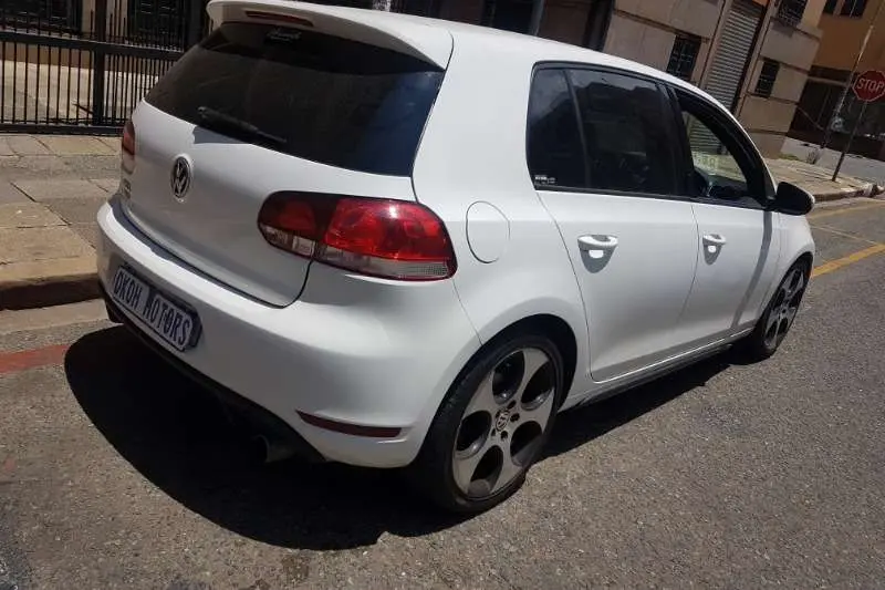 Volkswagen Golf Golf 2.0 GTI DSG 3