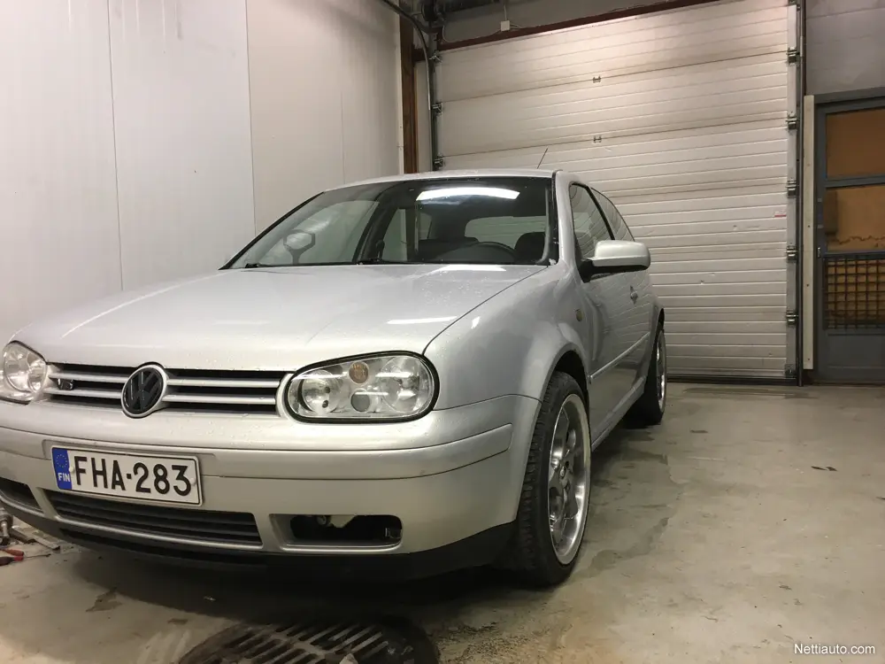 Volkswagen Golf Golf 2.3 VR5 4