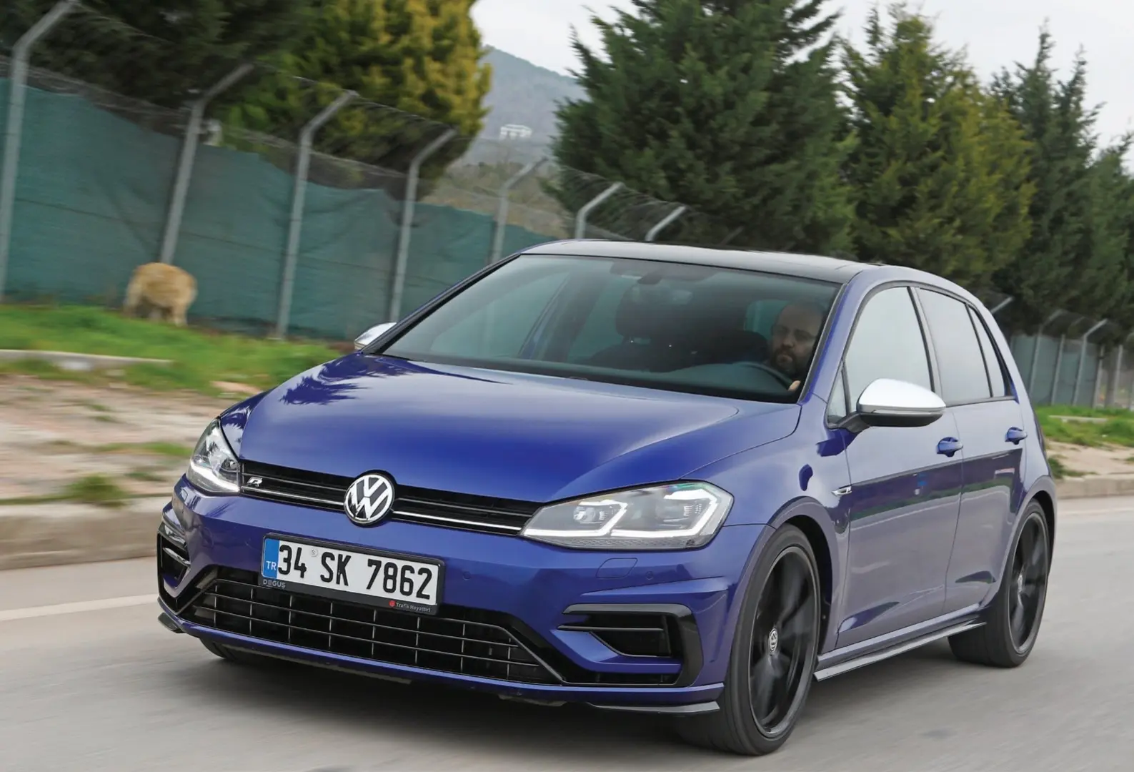 Volkswagen Golf Golf R 2.0 TSI 4Motion DSG 2