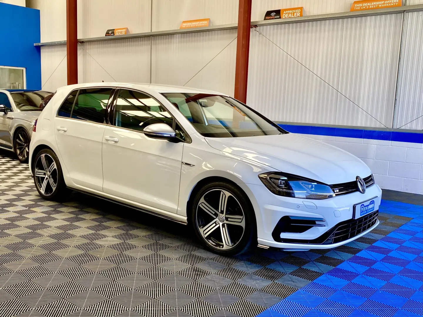 Volkswagen Golf Golf R 2.0 TSI BMT DSG 2