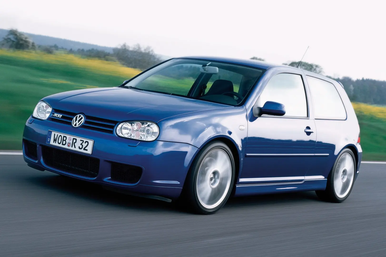 Volkswagen Golf Golf R32 V6 4Motion DSG 3
