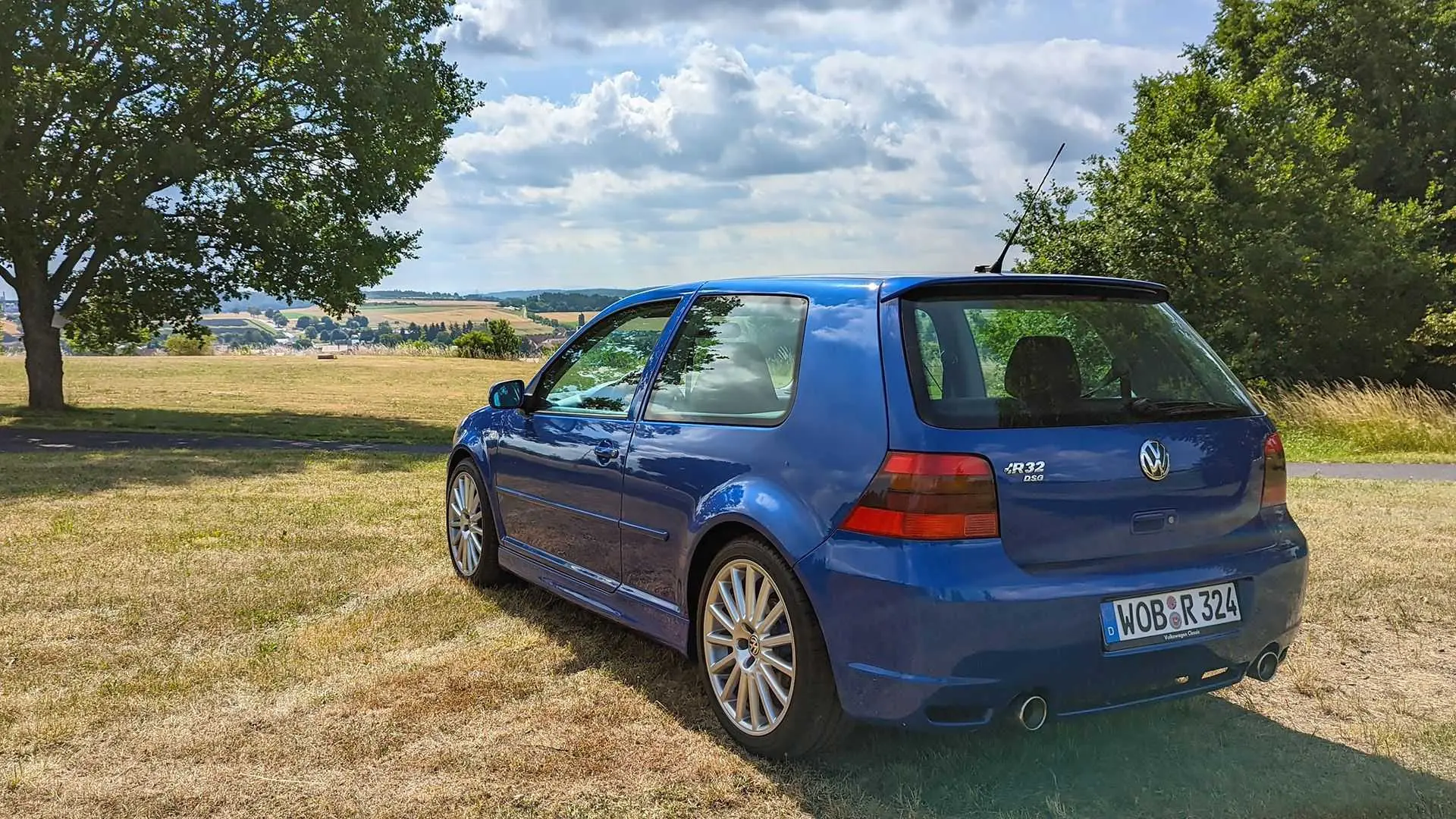 Volkswagen Golf Golf R32 V6 4Motion DSG 5