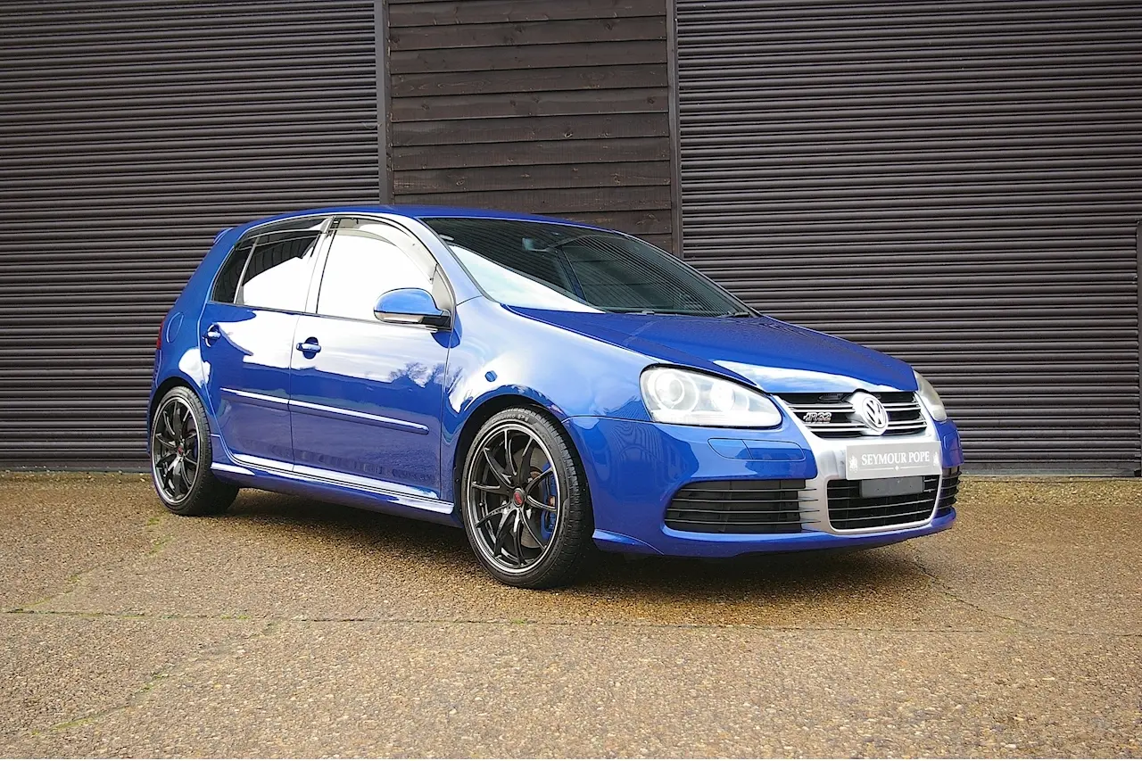 Volkswagen Golf Golf R32 V6 4Motion DSG 6