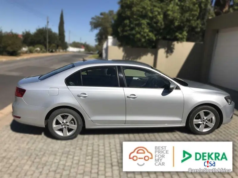Volkswagen Jetta Jetta 1.2 TSI Trendline DSG 2