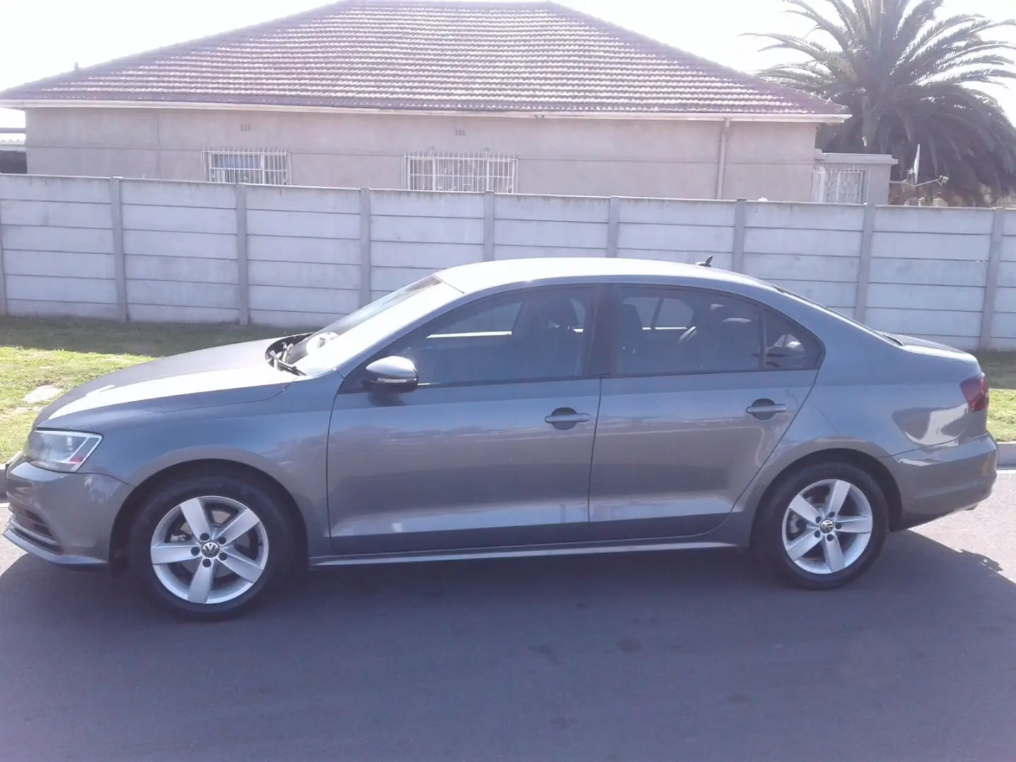 Volkswagen Jetta Jetta 1.2 TSI Trendline DSG 6